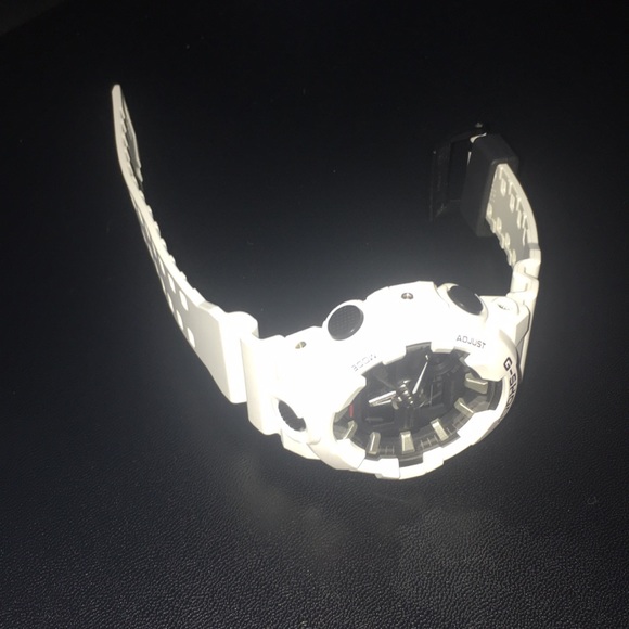 White/Black G-shock Casio WR20BAR - Picture 3 of 3